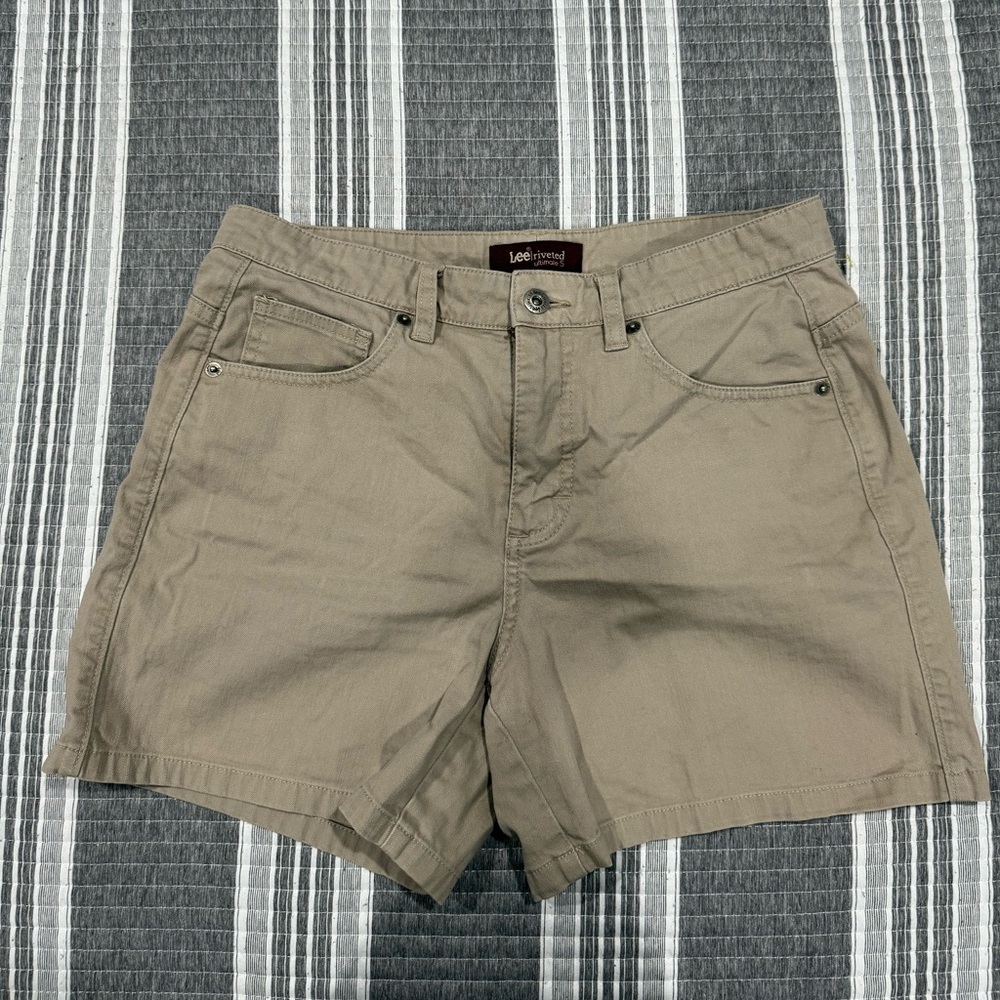 Lee Women’s Tan Shorts
